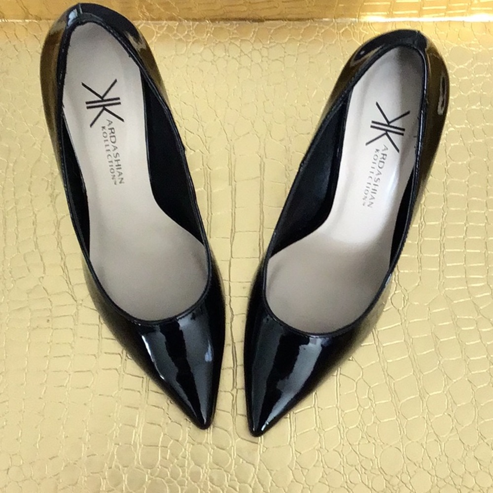 Kardasian Kollection Black Pumps Sz 8.5M
